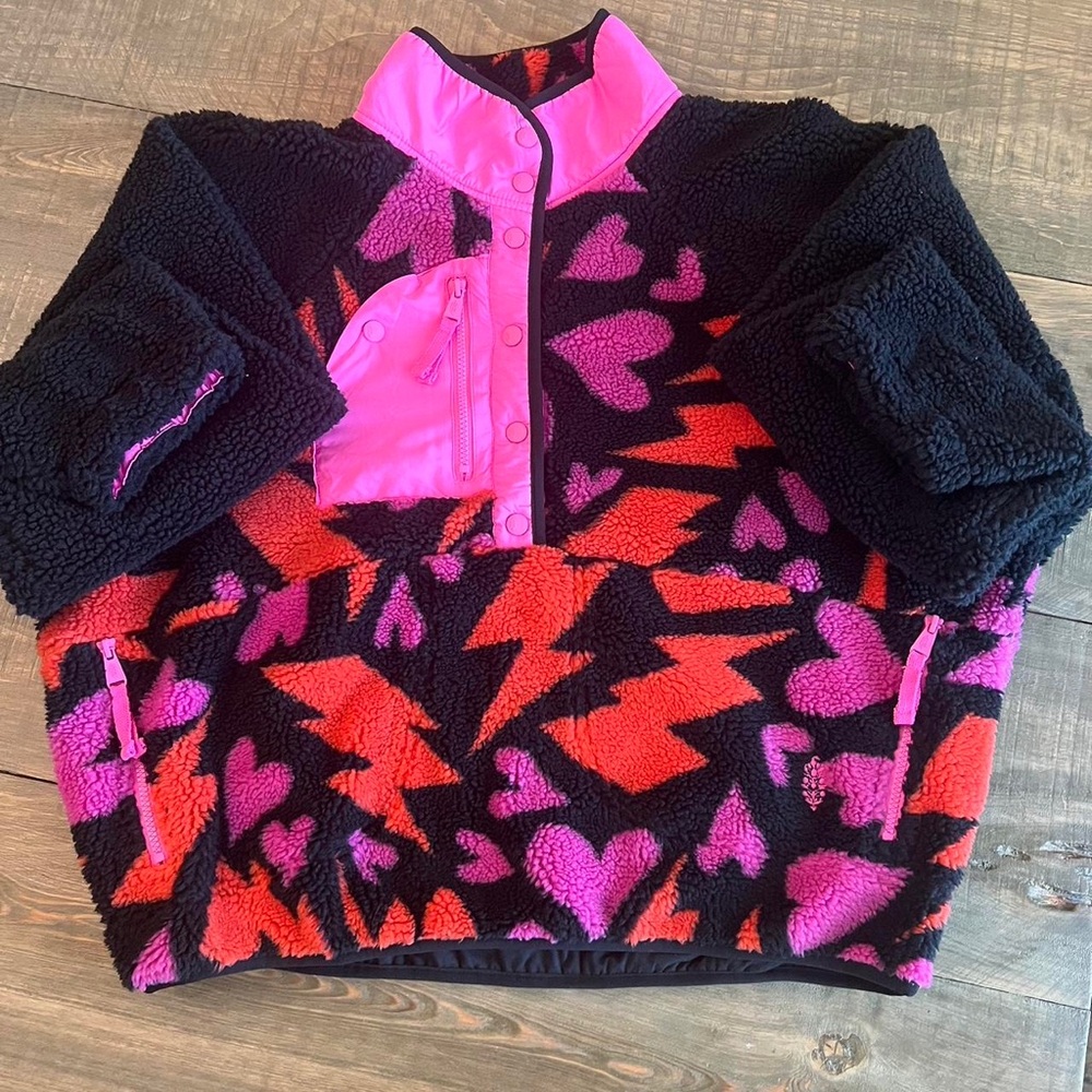 NWT Free People Movement Hit The Slopes Printed Jacket - Lightning Bolts & Heart